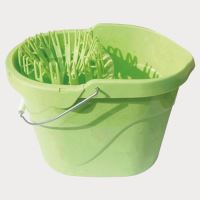 Plastice uz casnic